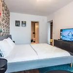 Ivory Concept 52 公寓 *