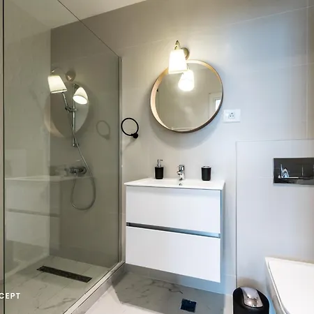 Ivory Concept 52 Apartment *