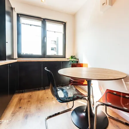 Ivory Concept 52 * Bukarest