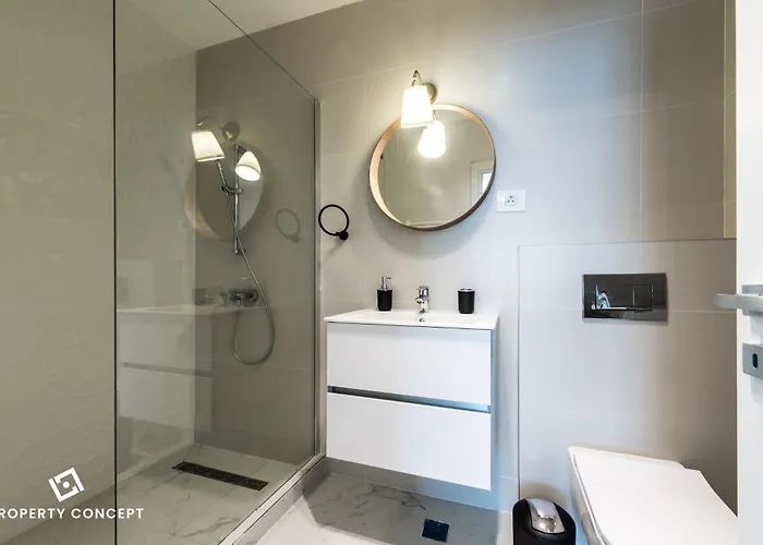 Ivory Concept 52 Apartment *