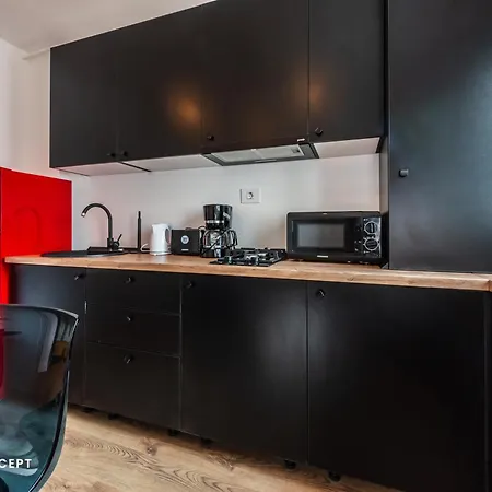 Ivory Concept 52 * Boekarest